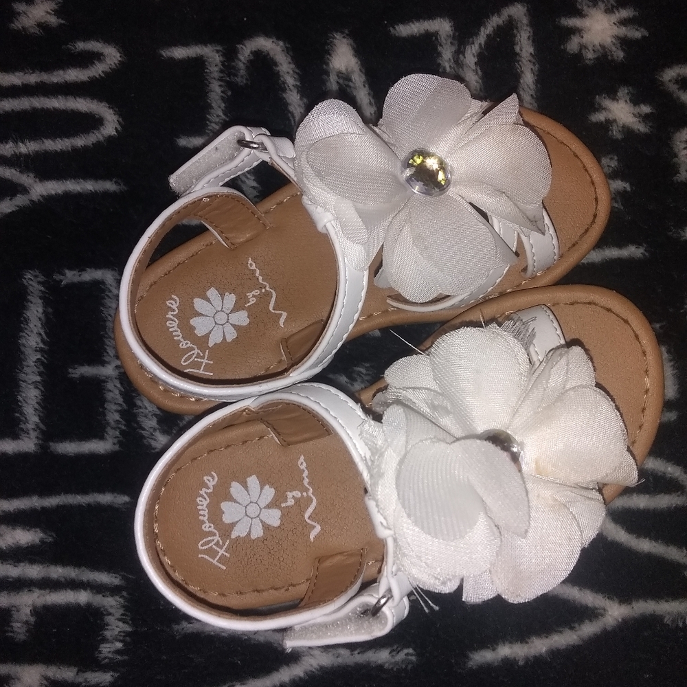 Flowers By Nina Toddler Sandals 🌼